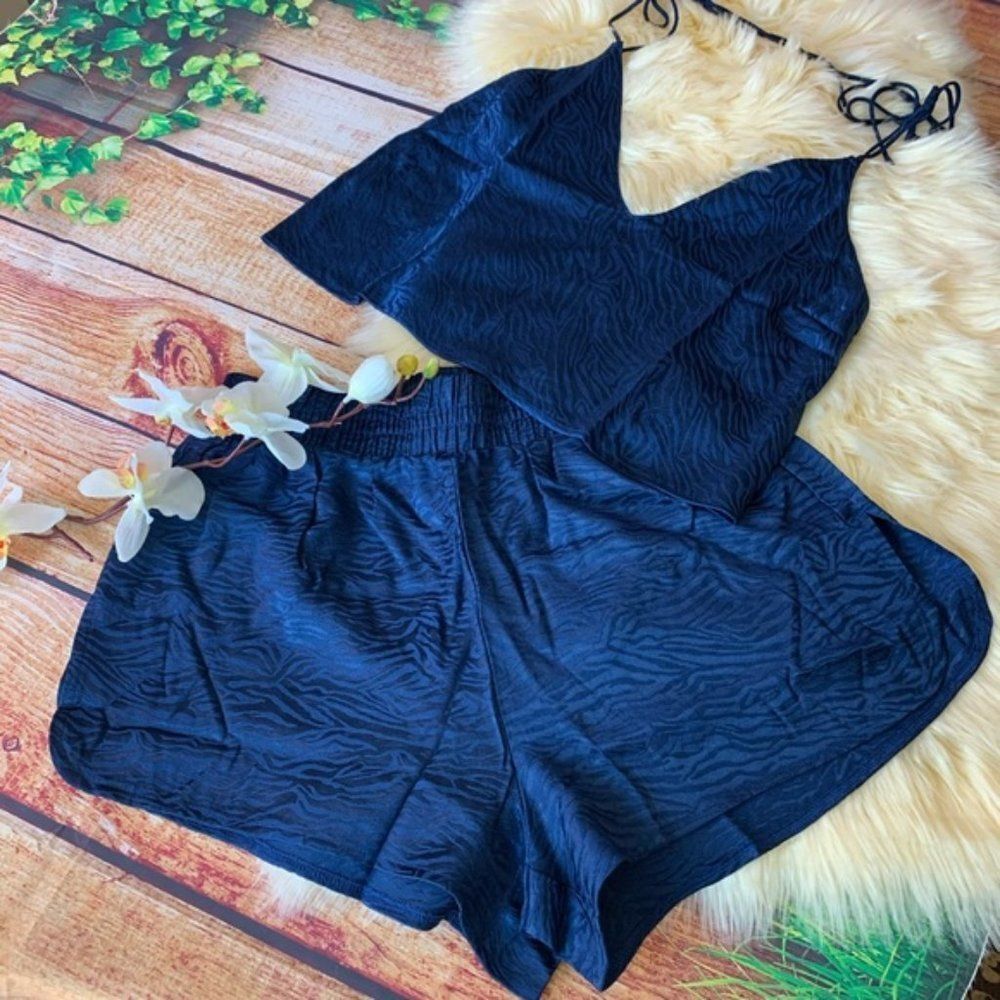 Victoria’s Secret Blue Zebra Print Sleep Set